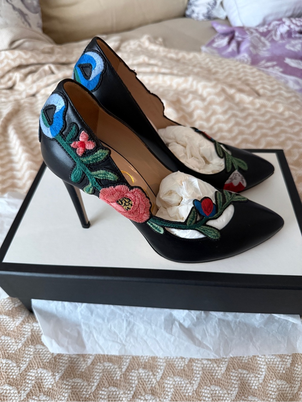 Gucci Ophelia Embroidered Flower Heels 36.5 - Picture 2 of 4